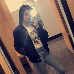 Meet your Posher, Madison